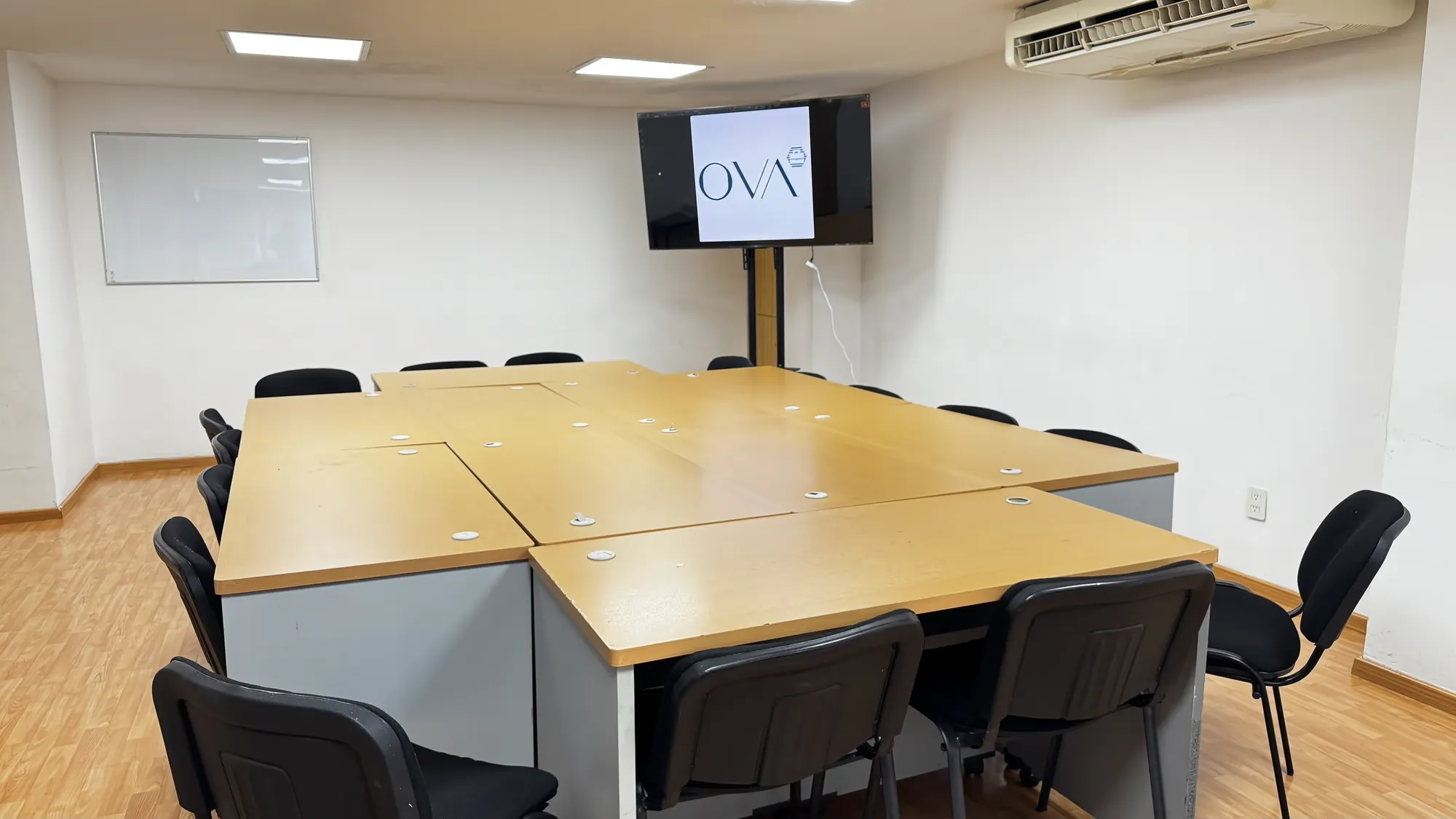 Oficina virtual y sala de juntas en Insurgentes Centro - La Piedad